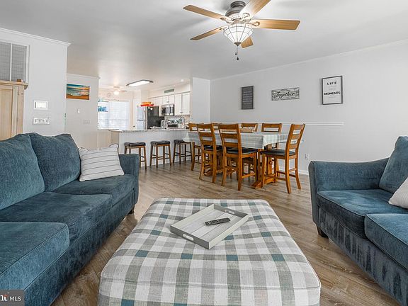 5th image of 310 Blue Heron Dr Unit 3