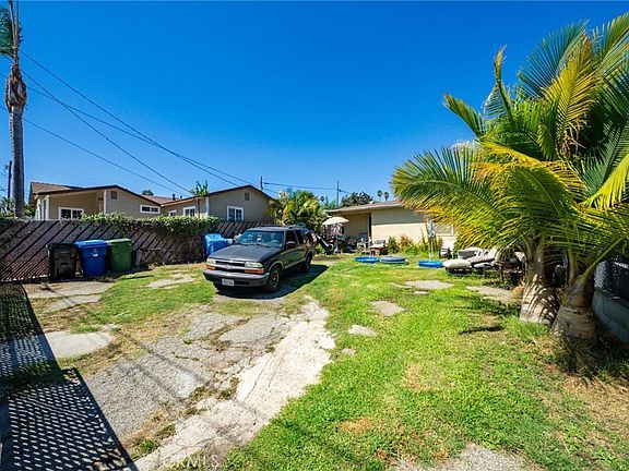 4th image of 25441 Frampton Ave