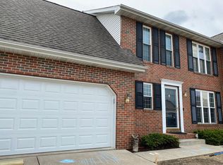 26 Sheila Ct, Morton, IL 61550