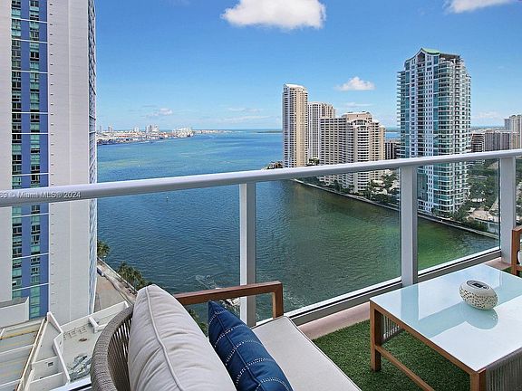 3rd image of 300 Biscayne Blvd #T-2312