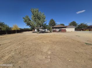 60 Leo Dr, Sparks, NV 89441