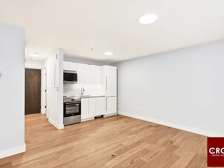 162 Summer St #14DF — Photo 2