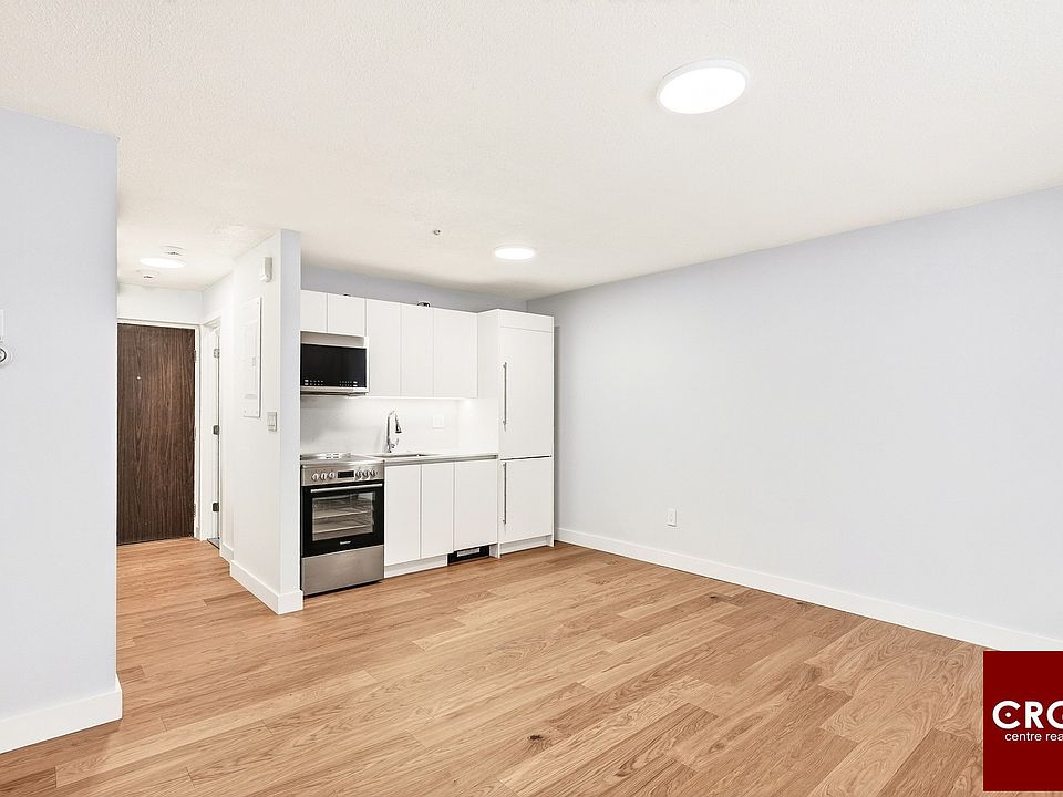 2nd image of 162 Summer St #14DF
