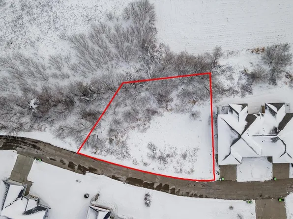 504 FAIRWAY TERRACE, Mayville, WI 53050