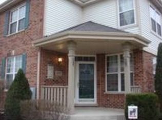 6717 Pine Lake Dr, Tinley Park, IL 60477