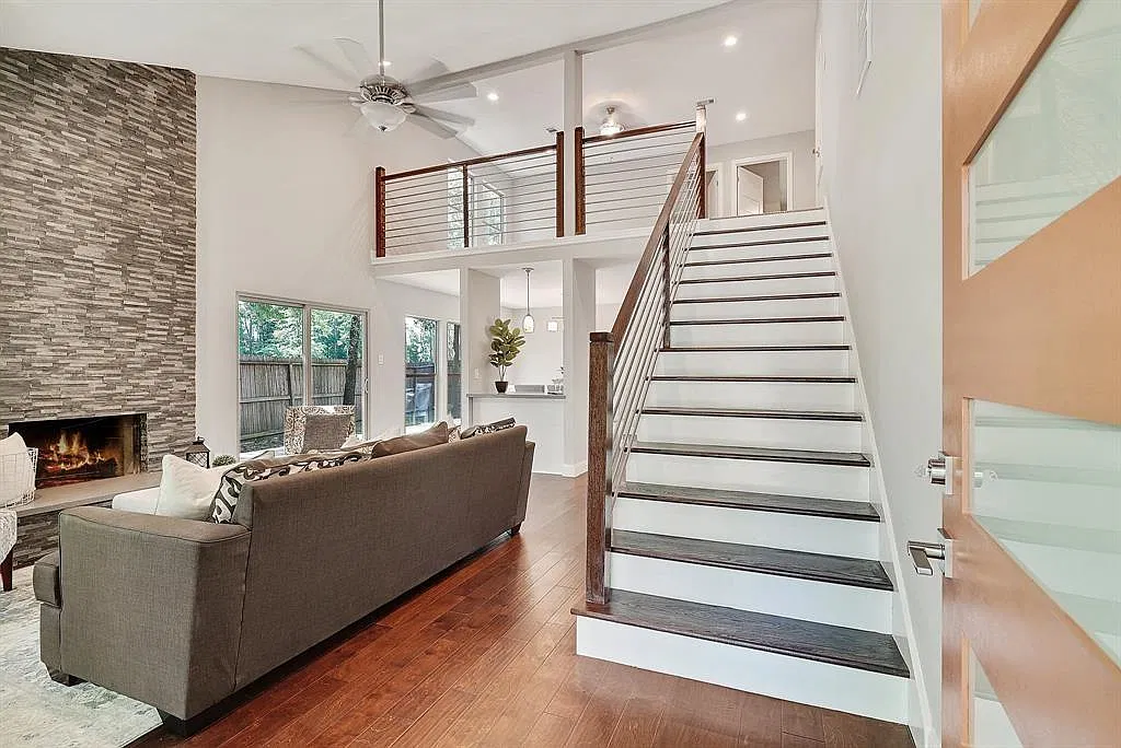 3 bed, 2.5 bath, 1964 sqft, $2,550 — Photo 4