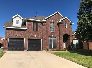 632 Laura Ln, Grand Prairie, TX 75052
