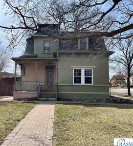 327 N Broadway St, New Ulm, MN, 56073