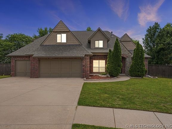 2nd image of 11291 S 72nd East Pl