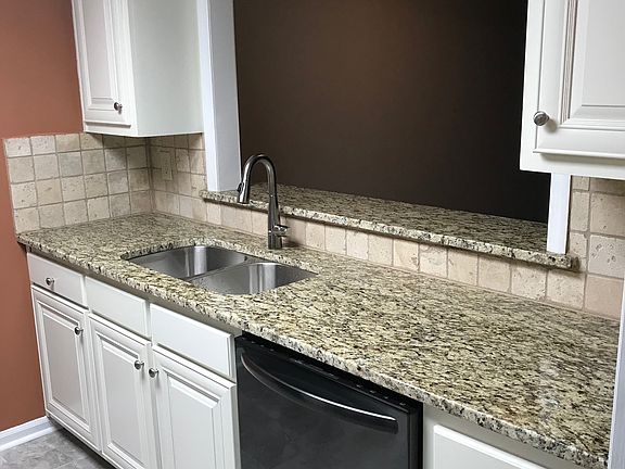 Newly Renovated Kitchen