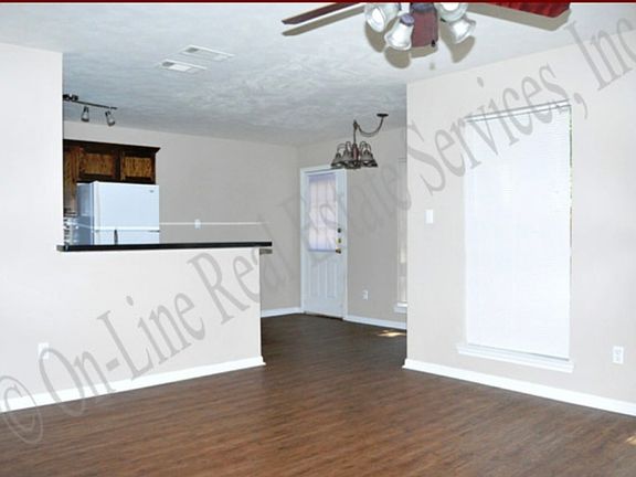 4th image of 1206 Oney Hervey Dr #B