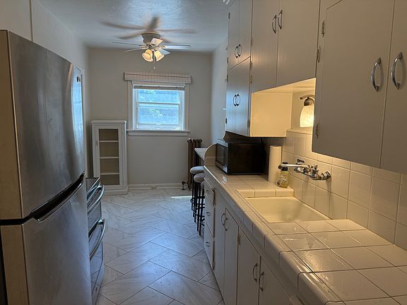 3rd image of 530 E 100 S APT 303