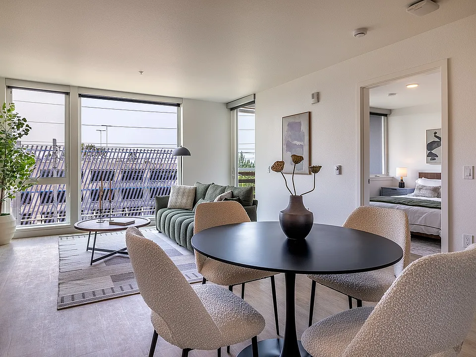 Suite_585_Model-FE2A8905-HDR