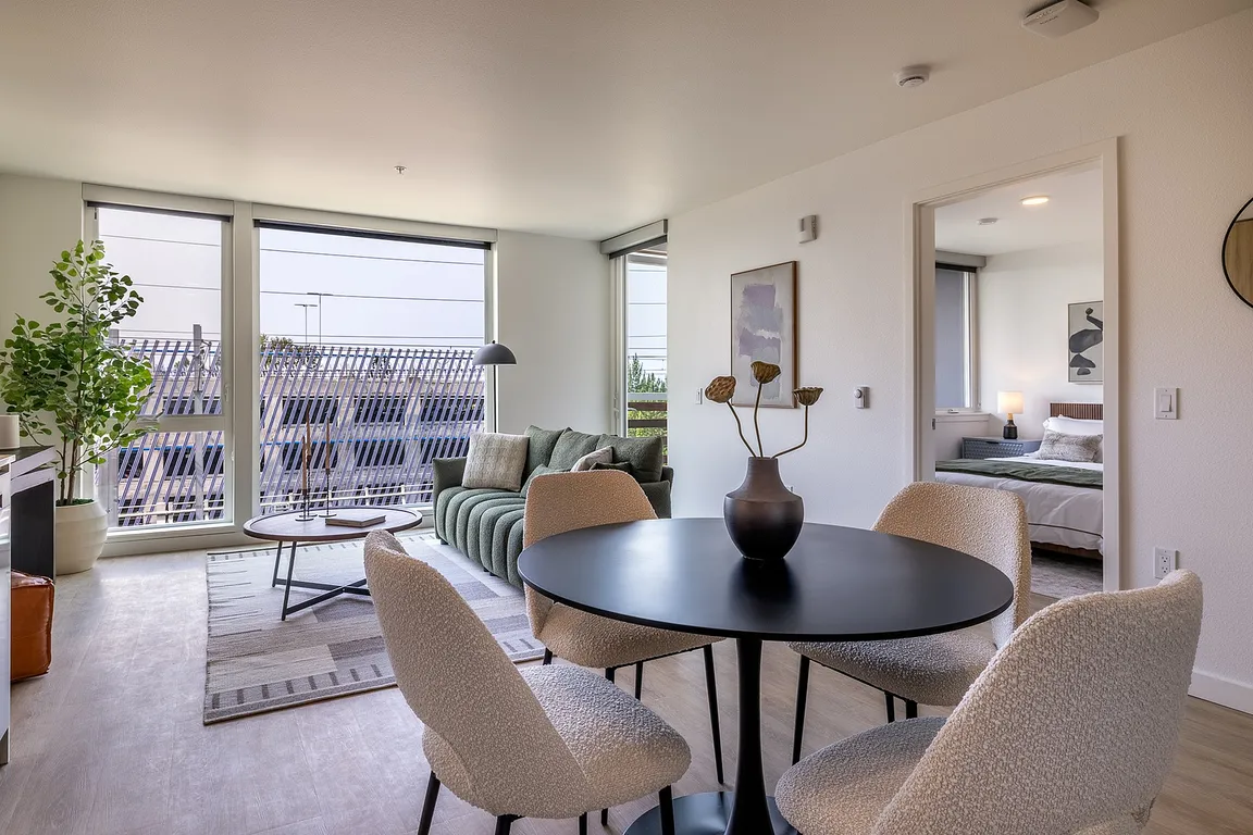 Suite_585_Model-FE2A8905-HDR