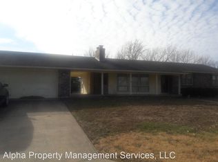 1412 Grandview Dr, Warrensburg, MO 64093