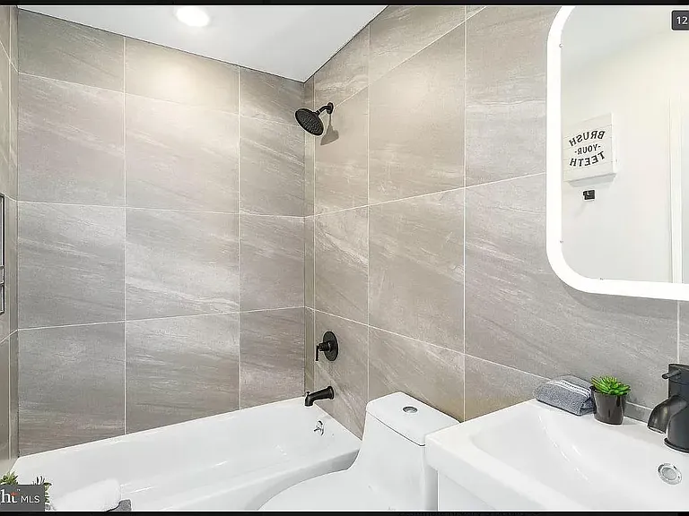 3856 Pennsgrove St — Photo 14