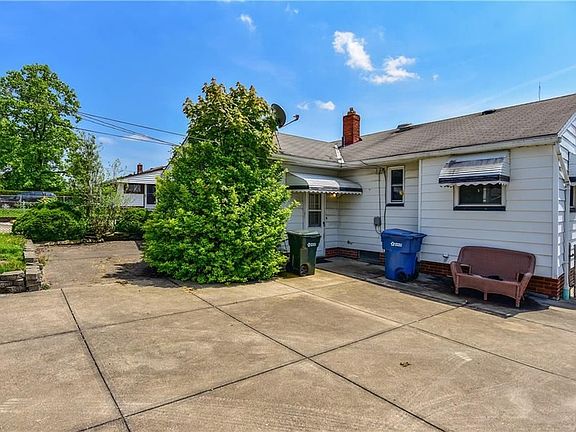 5th image of 2922 Dellwood Dr