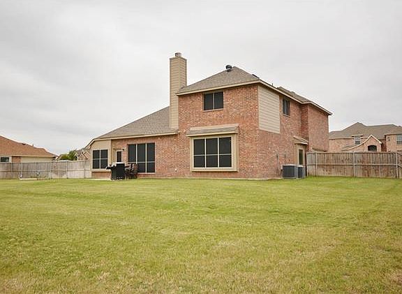 2nd image of 960 Mallory Dr