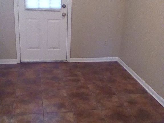 5th image of 118 Logan Dr #A