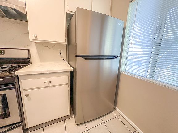 2nd image of 1316 N Fairfax Ave #7