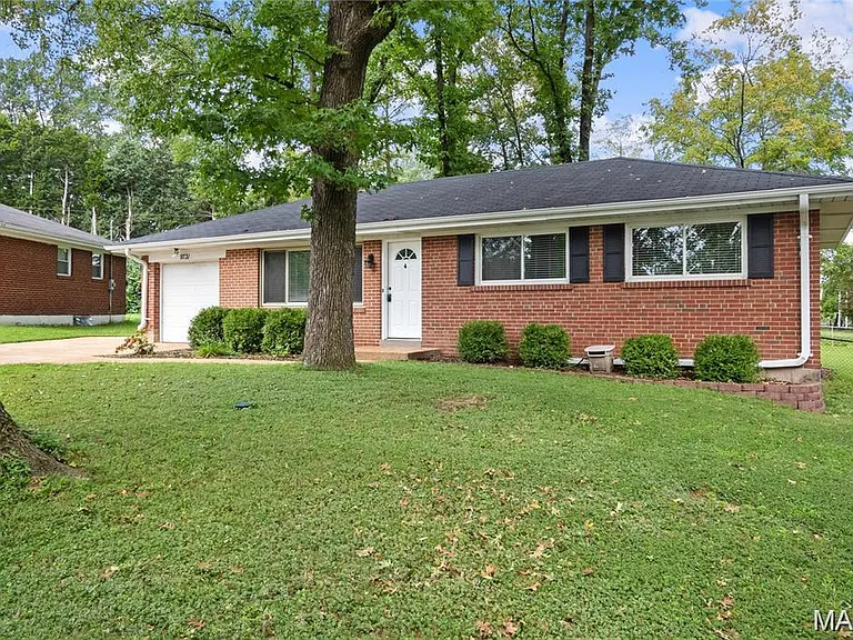 9731 Twincrest Dr — Photo 18