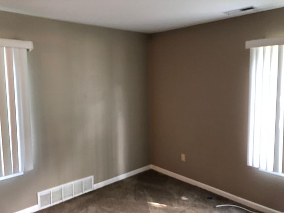 5th image of 38078 Greenwood St