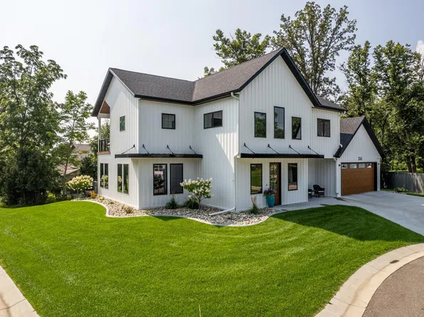 1046 Landing Ln, Detroit Lakes, MN 56501