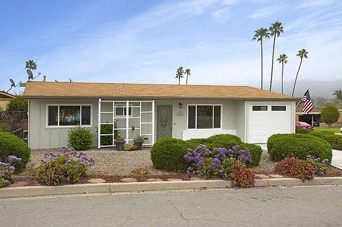 925 La Fiesta Way — Photo 63