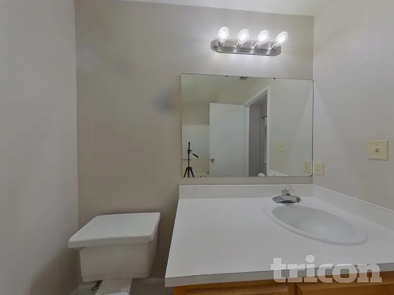 1426 Pearl St — Photo 14