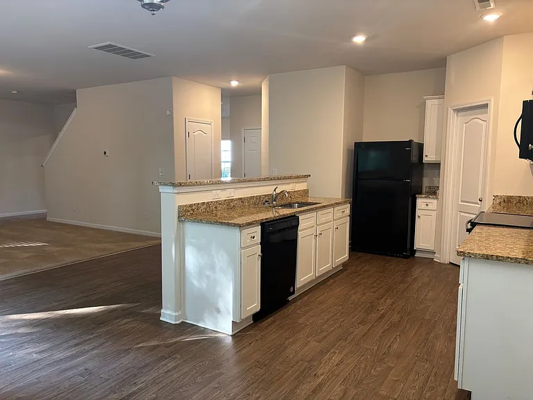 7617 Malden Park Dr — Photo 9