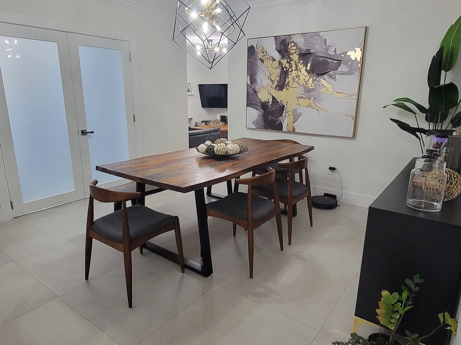 3 bed, 1396 sqft, $3,800 — Photo 4