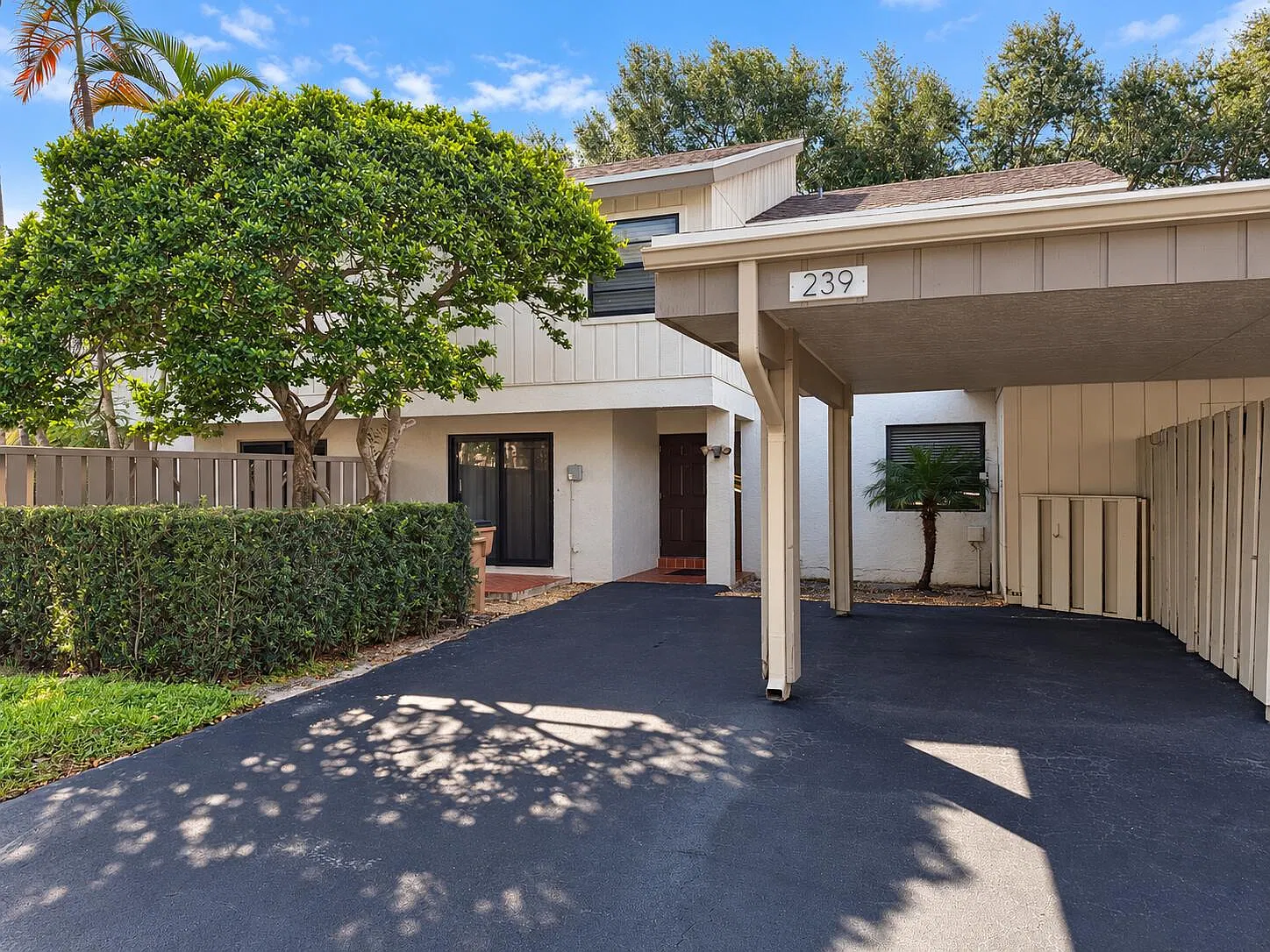 4 bed, 3.0 bath, 2177 sqft, $4,500 — Photo 1