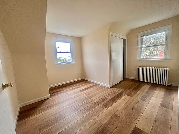 5th image of 46 Leo Pl Floor 2