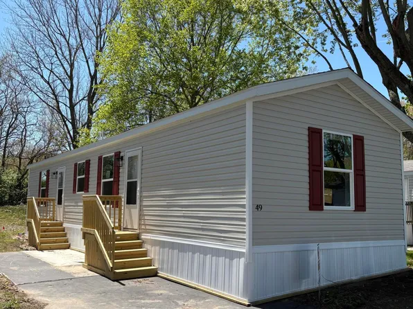 1565 M 63 #49, Benton Harbor, MI 49022
