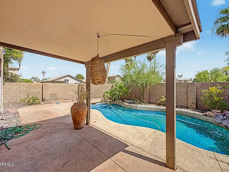 2155 W Olla Ave — Photo 31