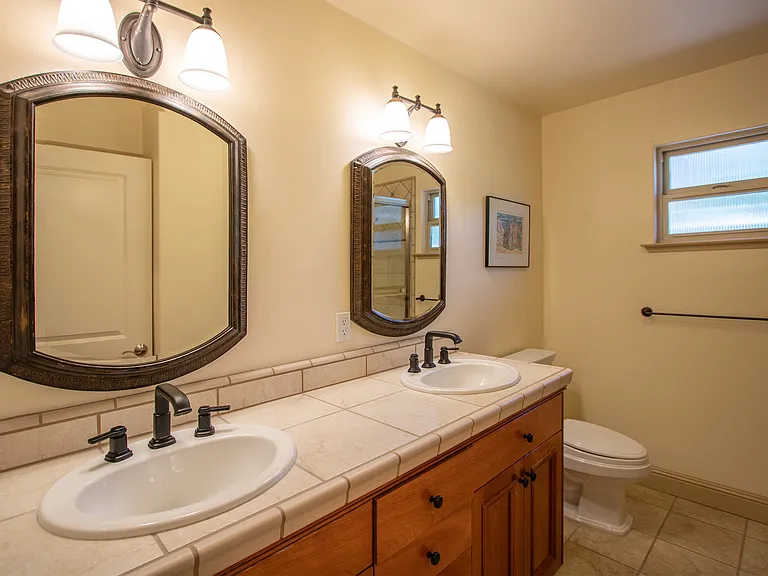 111 Misty Ct — Photo 28