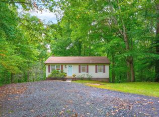 26816 Pine Dr, Mechanicsville, MD 20659