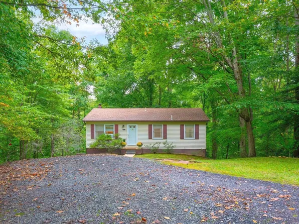 26816 Pine Dr, Mechanicsville, MD 20659
