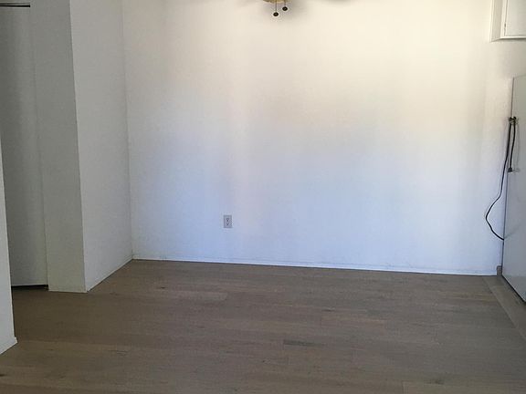 5th image of 7817 Camino Glorita