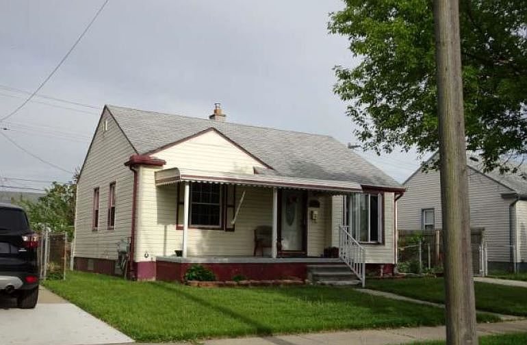 2nd image of 3899 17th St