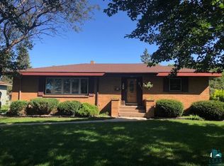 911 11th St S, Virginia, MN 55792