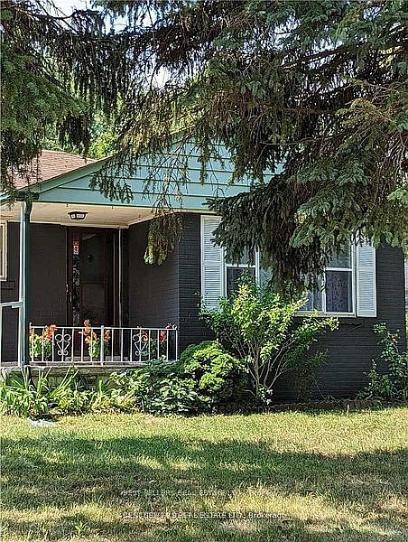 1st image of 320 Ashbury Rd