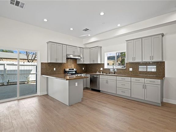 4th image of 6203 Willowcrest Ave