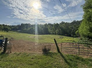 644 Southard St, Tellico Plains, TN 37385