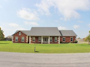 37 NE Sunset Dr, Elgin, OK 73538