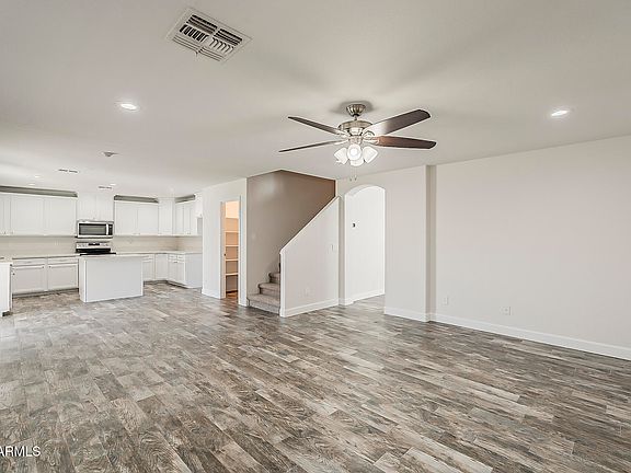 5th image of 763 E MADDISON Street