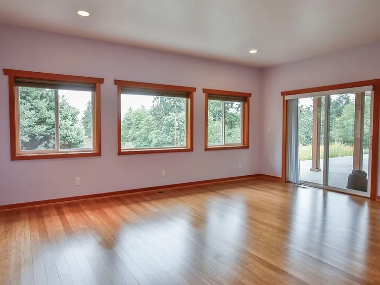2385 Lake Forest Dr — Photo 16