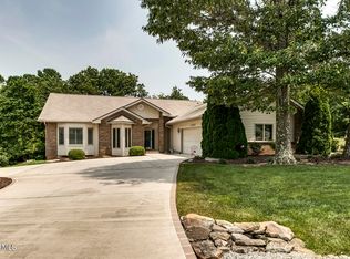 122 Tahlequah Ln, Loudon, TN 37774