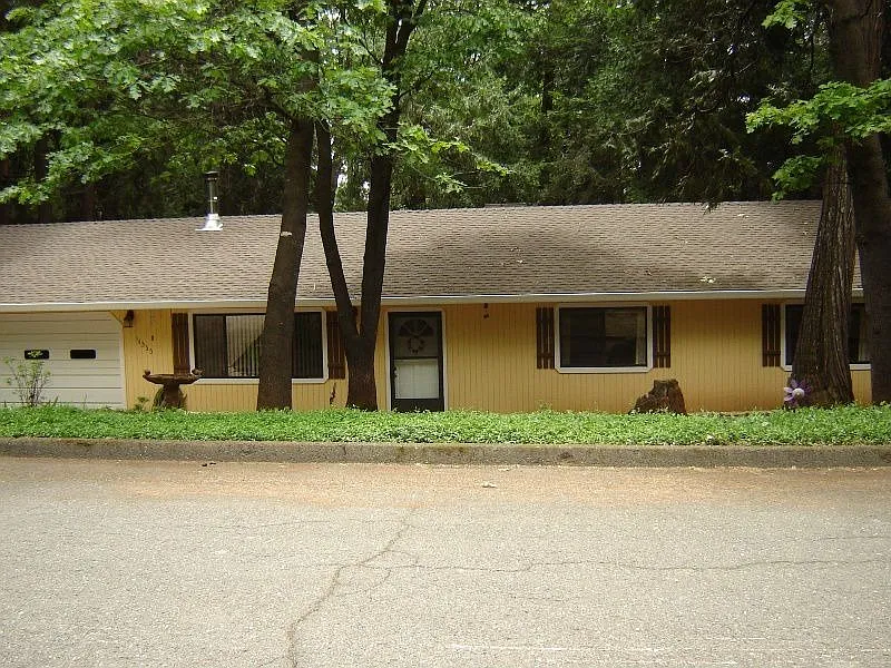 14355 Sinclair Cir photo 1