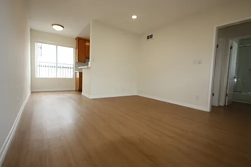 3710 Glendon Ave #4 Photo 1